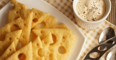 ЛЕГКИЕ СЫРНЫЕ КРЕКЕРЫ 