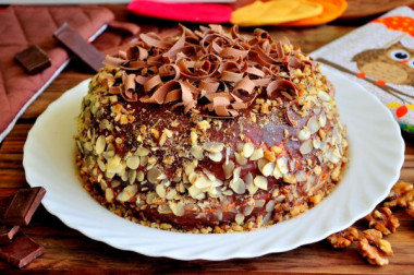 Шоколадный шифоновый торт с кремом брюле