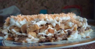 Салат с грибами и шпротами