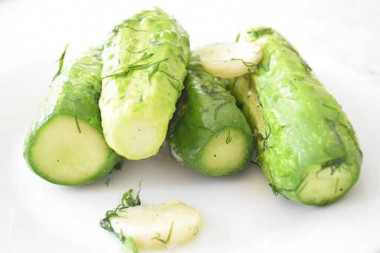 малосольные огурчики