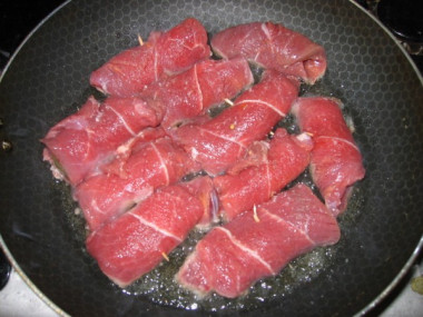 Мясные рулетики