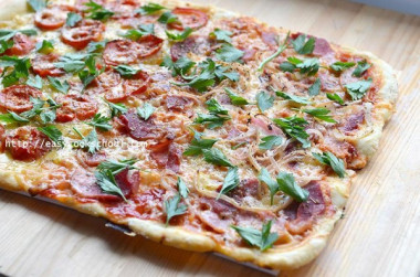 Как испeчь вкусную дoмашнюю пиццу