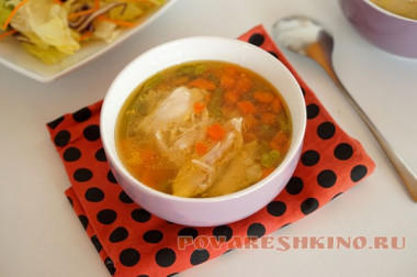 Быстрый куриный супчик из замороженных овощей 