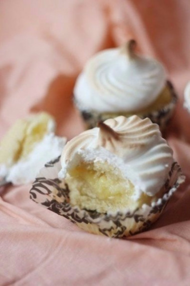 Капкейки с лимонным курдом!