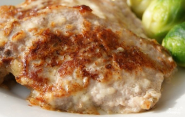 Свинина в сырном кляре