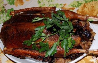 Гусь фаршированный