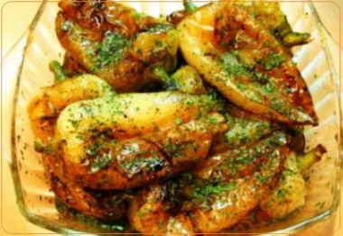 Жаренный перец с чесноком