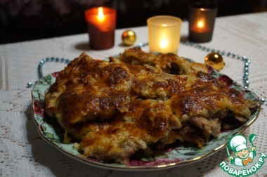 Курица в яблочной шубе под сыром Источник: http://www.povarenok.ru/recipes/show/136275/