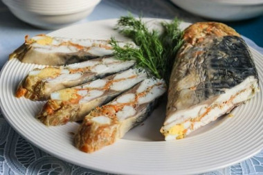 Скумбрия рулетом