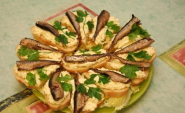 Бутерброды со шпротами