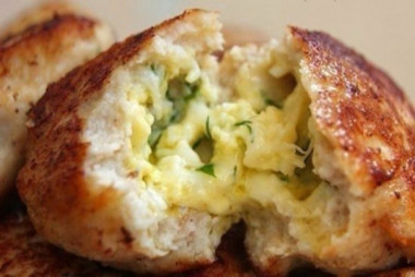 Сочные нежные котлеты с очень вкусной начинкой