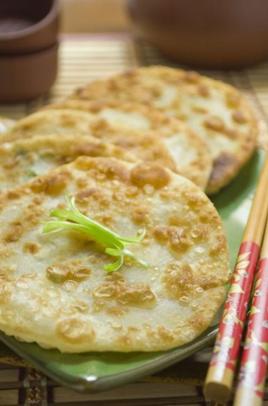 Китайские лепешки с зеленым луком