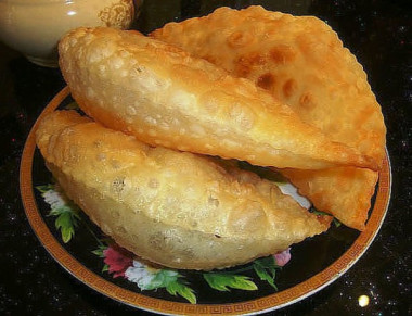 Чебуреки на водочном тесте