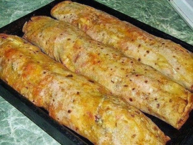 Фаршированный лаваш, запеченный в духовке