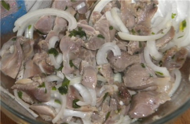 Маринованные куриные желудочки