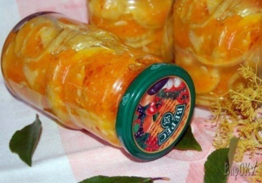 Кабачки в остром соусе