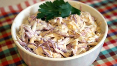 Салат из краснокачанной капусты