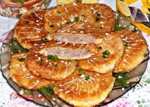 Отбивные из фарша в вафлях