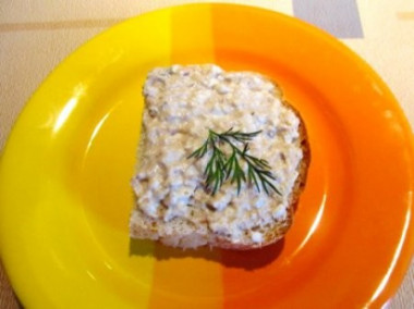 Закуска из рыбных консервов