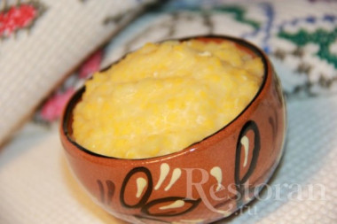 Кукурузная каша с яблоком