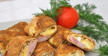 Блинчики с начинкой в панировке