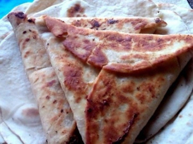 Ека, армянская закуска из лаваша