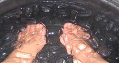 восстановить иммунную систему холодная вода ванночки для ног