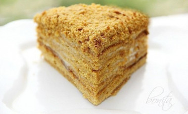 Карамельный медовик