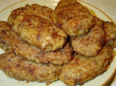 Домашние зразы с яичной начинкой