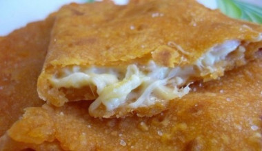 Лепешки с сырной начинкой "Муж в восторге"