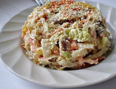 Салат с пекинской капустой "Переполох"