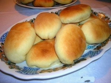 Пирожки из хрущевского теста с рисом и яйцом