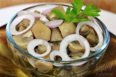 Маринованные пряные шампиньоны