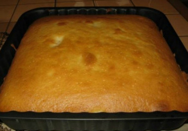 Пирог с вареньем на скорую руку