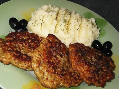 Мясные оладушки на кефире