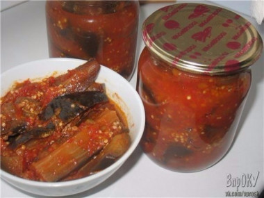 Баклажаны в аджике с яблоками