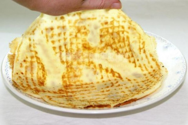 Очень тонкие, не рвущиеся блины на крахмале