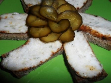 Бутербродная намазка из сала с приправами