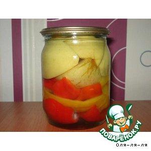 Маринованный перец с яблоками 