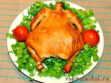 Курица копченая на кухне