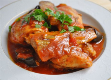 Рагу из курицы с баклажанами