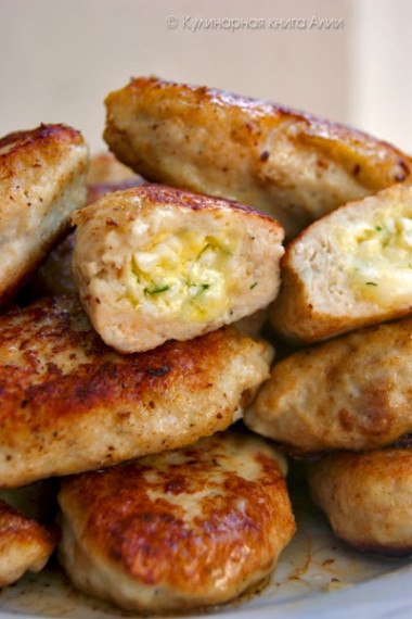 КУРИНЫЕ КОТЛЕТЫ С ОЧЕНЬ ВКУСНОЙ НАЧИНКОЙ