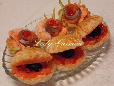 Ракушки из слоенного теста