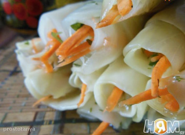 капуста маринованная рулетиками
