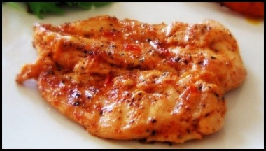 Запеченные куриные грудки со сливочным соусом