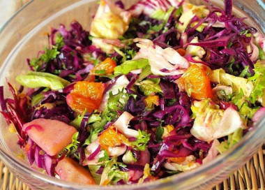 Салат из красной капусты с апельсинами и картофелем