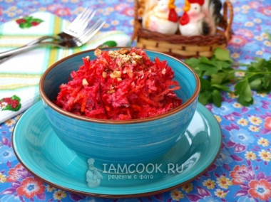 Салат со свежей свеклой