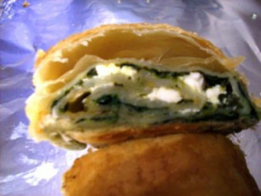 Schnelle Spinat-Blätterteig-Rolle