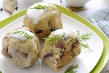 Кнедлики из картофеля с шампиньонами