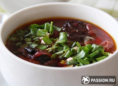 постный борщ с черносливом